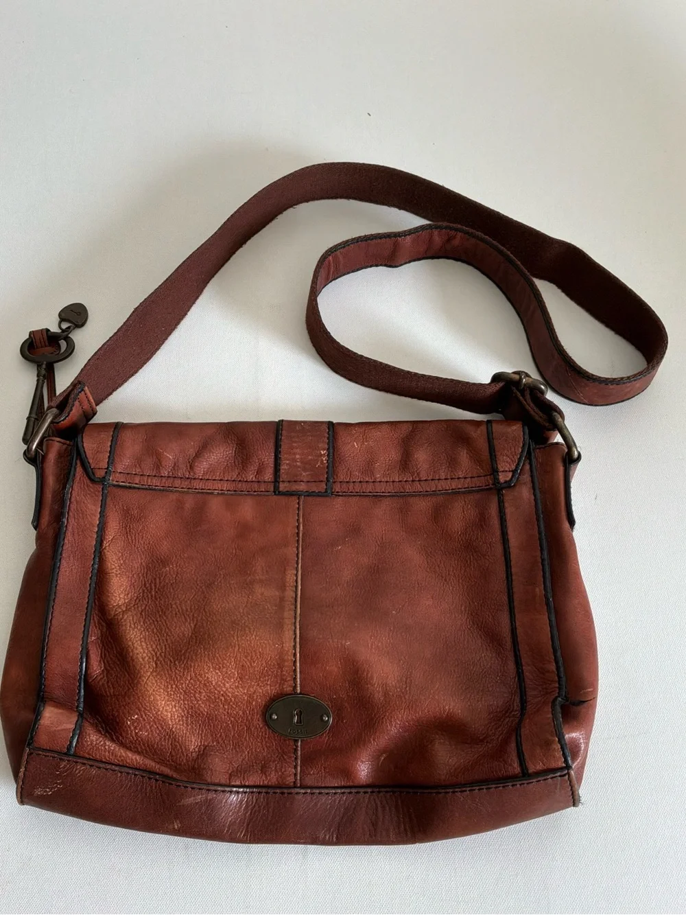 Fossil Brown Leather Messenger Crossbody Bag Vintage Satchel Key Charm